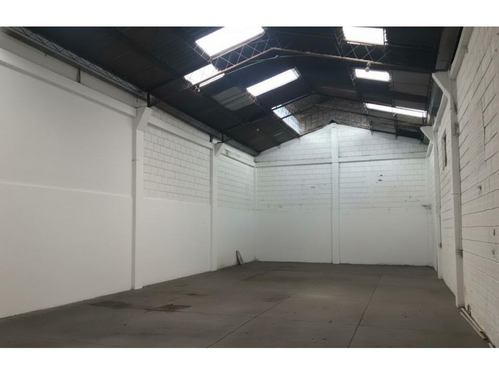 VENDO BODEGA ZONA INDUSTRIAL PUENTE ARANDA