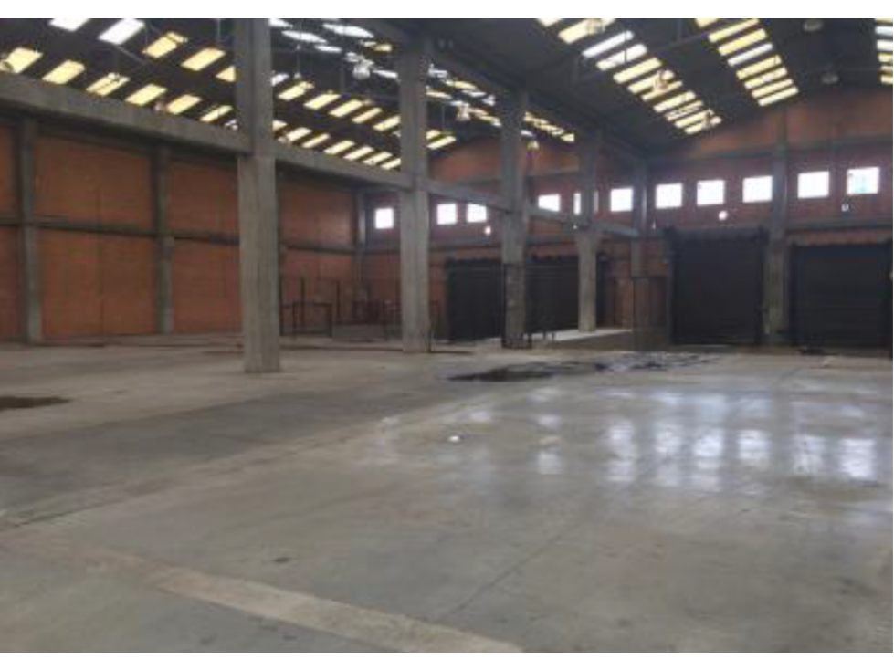 ARRIENDO BODEGA EN ZONA INDUSTRIAL MONTEVIDEO — foto 3