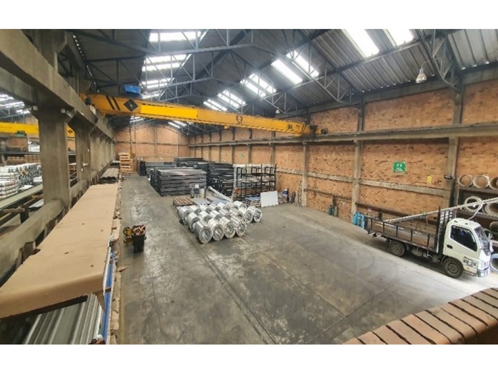 BODEGA INDUSTRIAL EN ARRIENDO FONTIBON — foto 4
