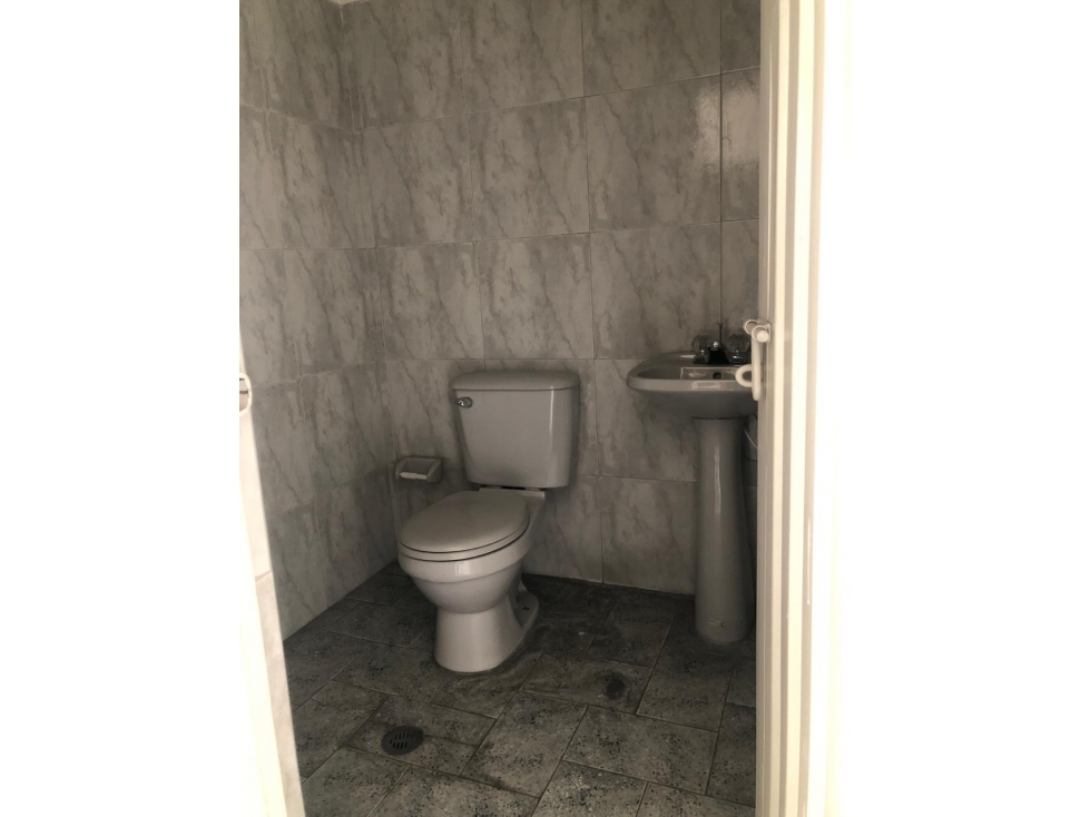 ARRIENDO BODEGA ZONA INDUSTRIAL SANTANDER - 4