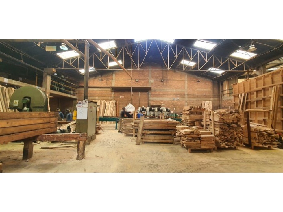 **VENTA BODEGA ZONA INDUSTRIAL GORGOZOLA