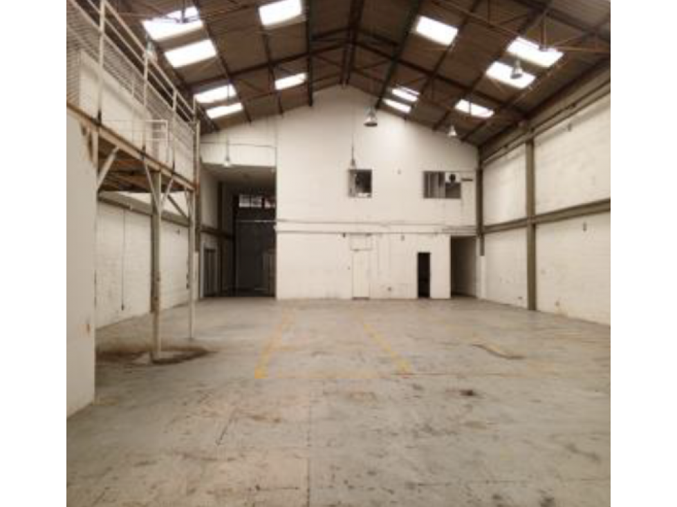 ARRIENDO BODEGA EN PRADO VERANIEGO