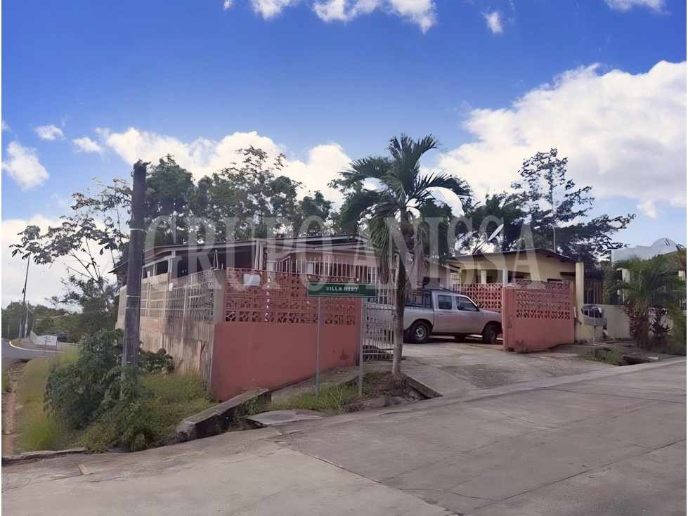 SE VENDE CASA DE ESQUINA EN ARRAIJAN