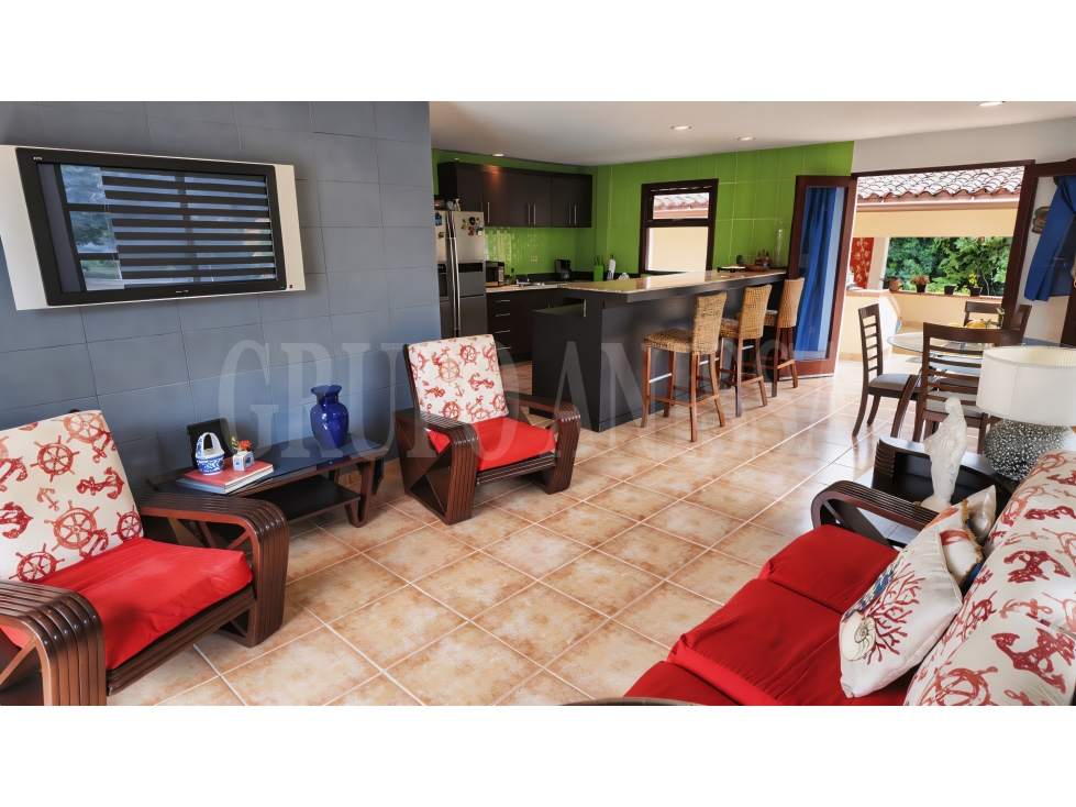 OPORTUNIDAD! Se vende Hermosa Casa en Coronado con Piscina — foto 5