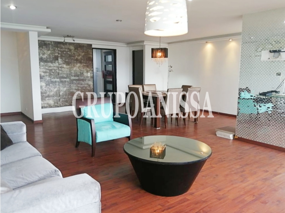 Se Vende Apartamento en Marbella.