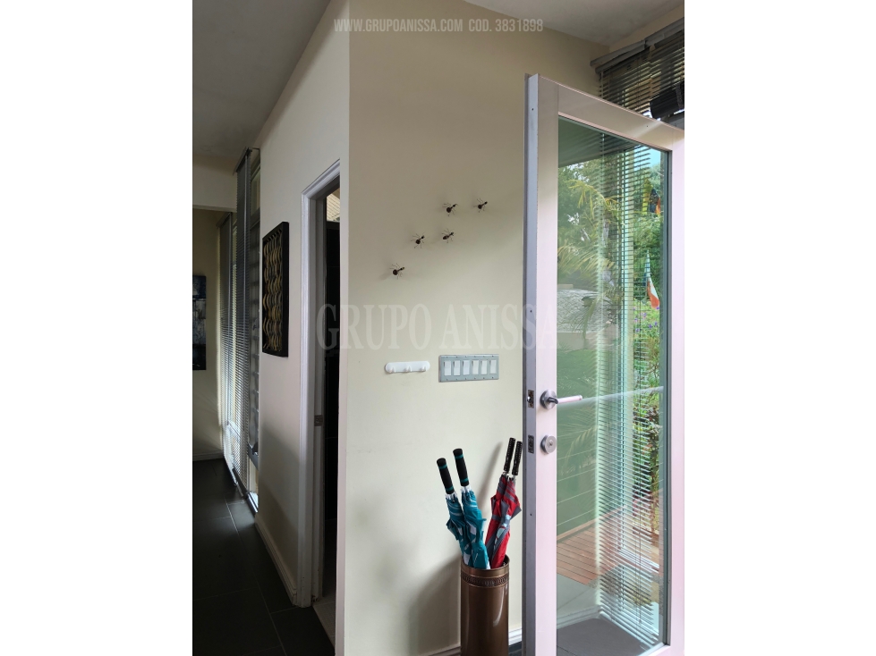 Se Vende Moderna y Amplia Casa en Altos del Maria — foto 3