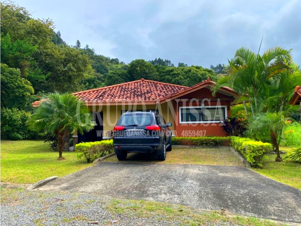 Se Vende Hermosa Casa en Altos del Maria COD.4659407