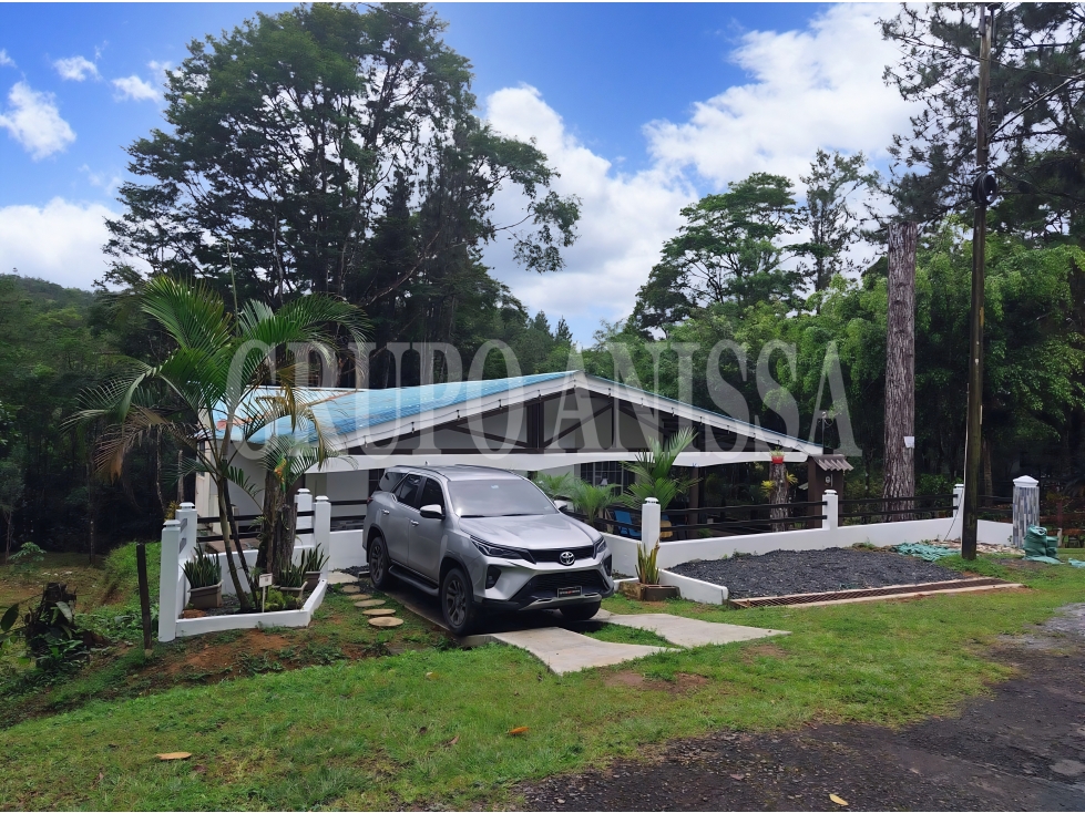 Oportunidad! Se Vende Casa en Altos de Cerro Azul - 6