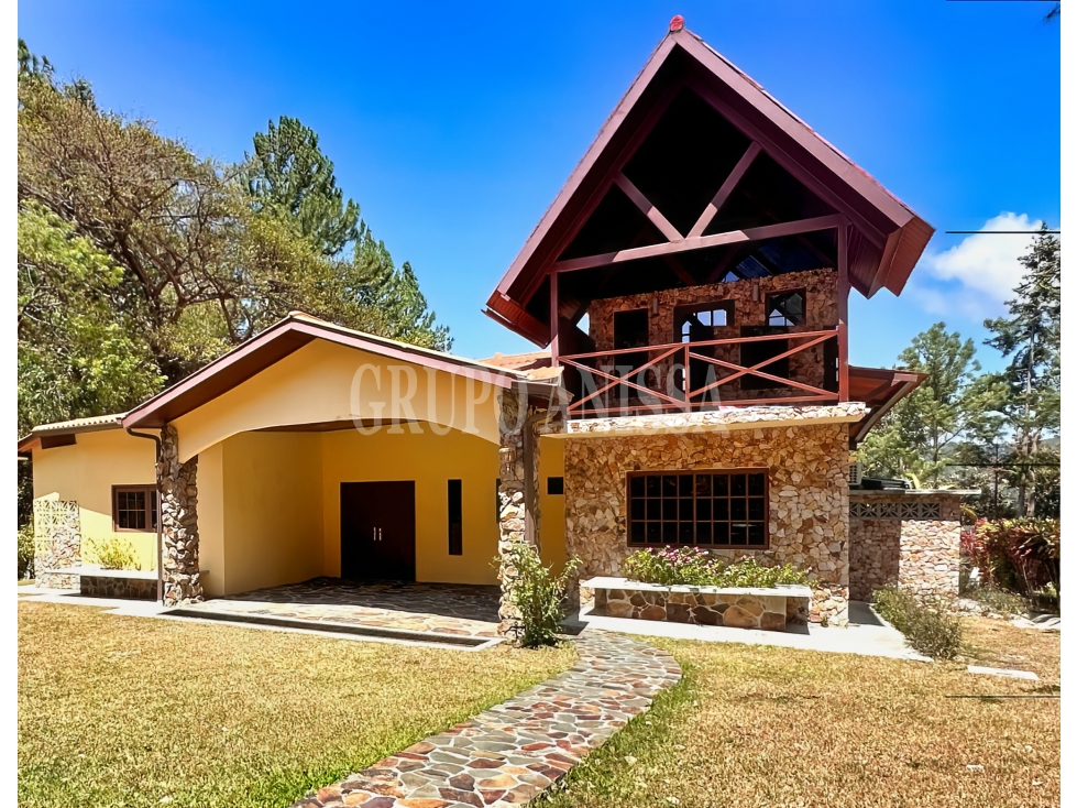 Se Vende Moderna Casa con Vistas y Piscina En Altos del Maria — foto 2