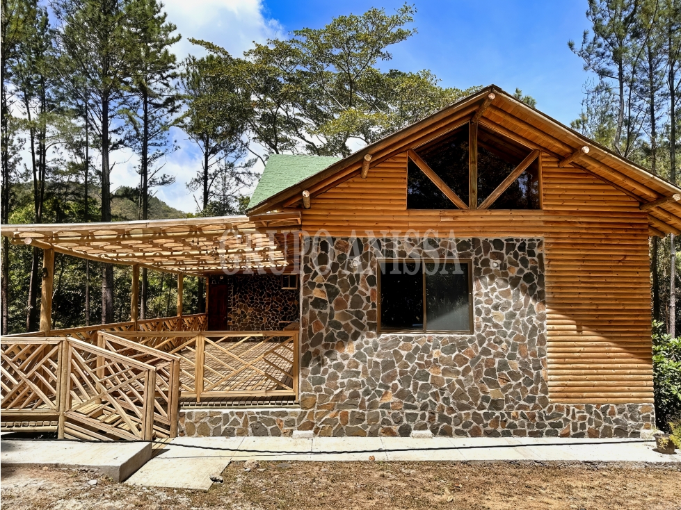 Oportunidad! Se Vende o Alquila Hermosa Cabaña en Altos del Maria — foto 2