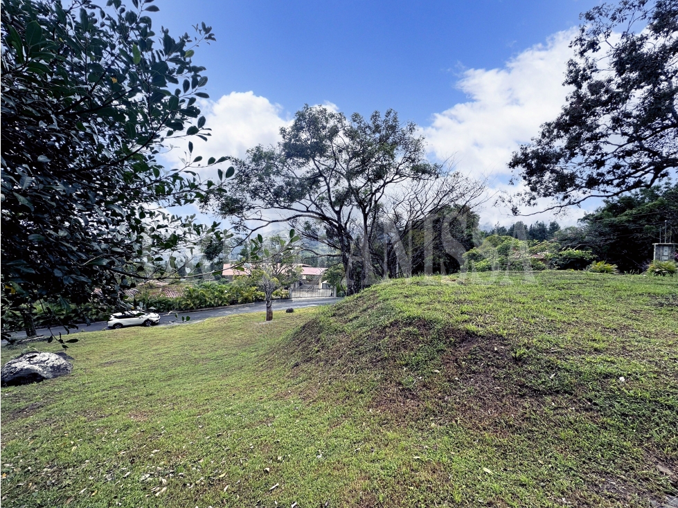 Oportunidad! Se vende Hermoso Terreno con Vistas en Altos del Maria — foto 3