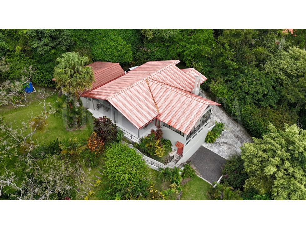 Se Vende Casa de Montaña con Impresionantes Vistas en Altos del Maria — foto 2