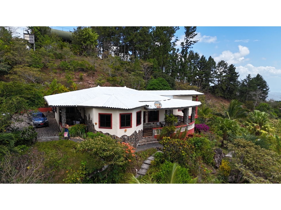 Se Vende Casa de Montaña con vista panorámica en Sorá