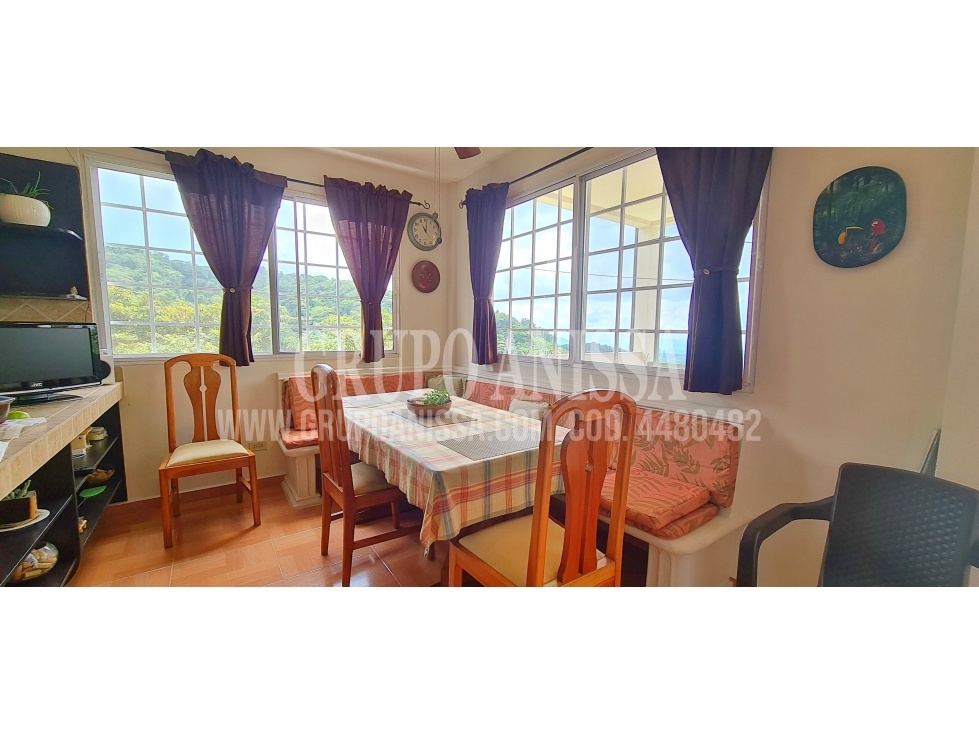 Se Vende Amplia y Hermosa Casa en Altos del Maria — foto 3