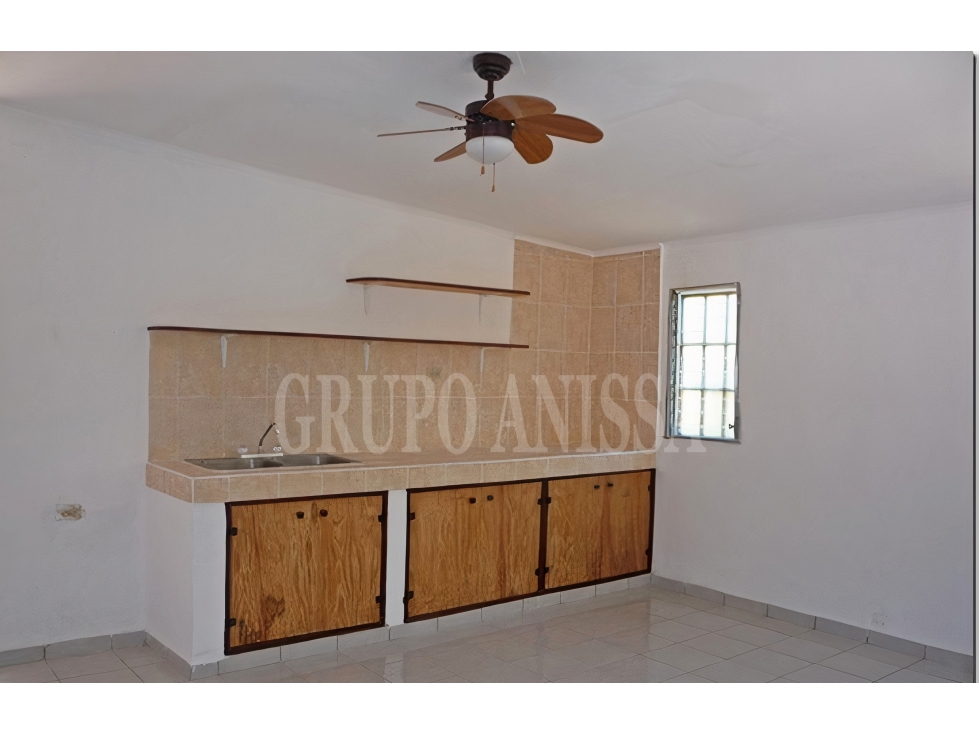 Oportunidad! Se Vende Amplia Propiedad en La Laguna de San Carlos - 3