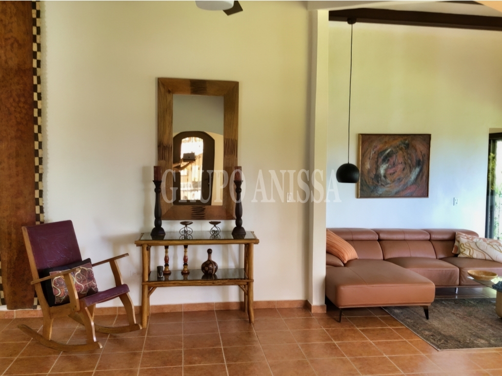 Oportunidad! Se Vende o Alquila Hermosa casa Chalet en Altos del Maria — foto 3