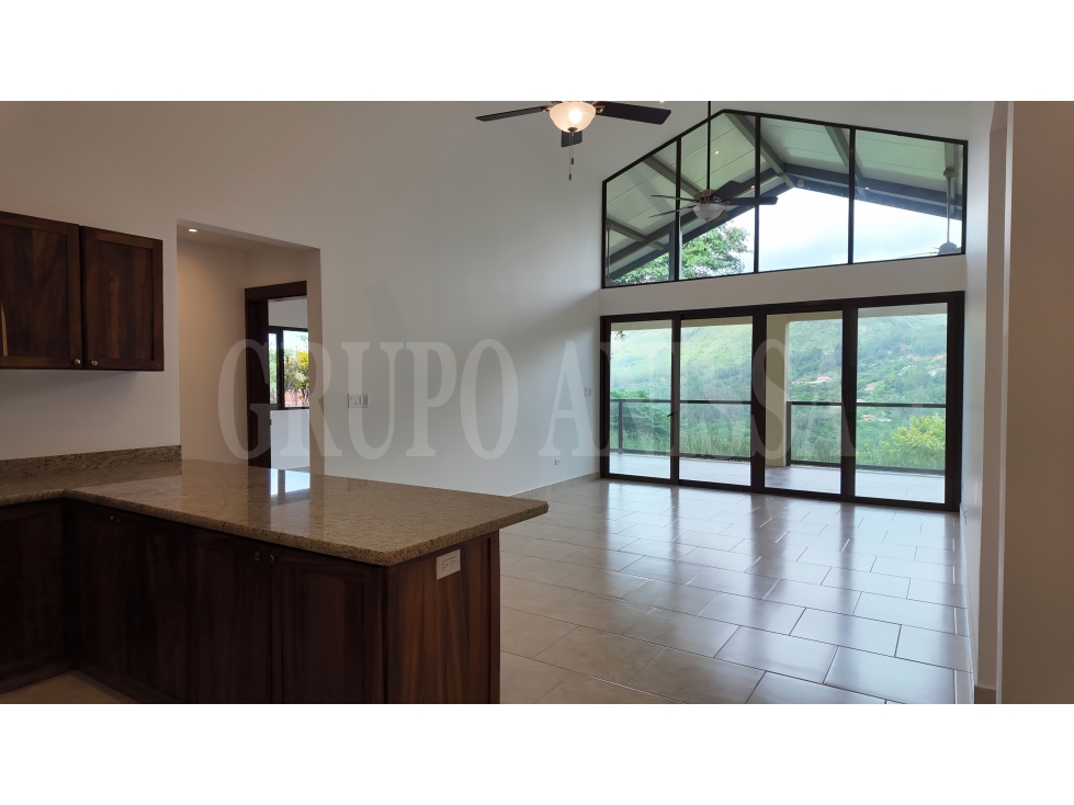 Se Vende Casa con Impresionantes vistas en Altos del Maria — foto 2