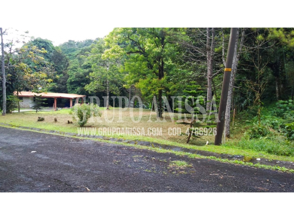 Se Vende Hermoso Terreno en Zona Alta - Altos del Maria