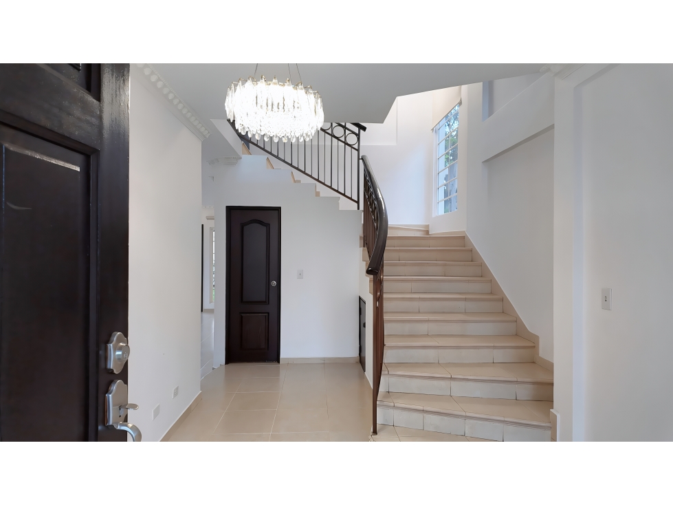 ALQUILER DE CASA UNIFAMILIAR EN ESQUINA COSTA SUR, VILLA VALENCIA — foto 4