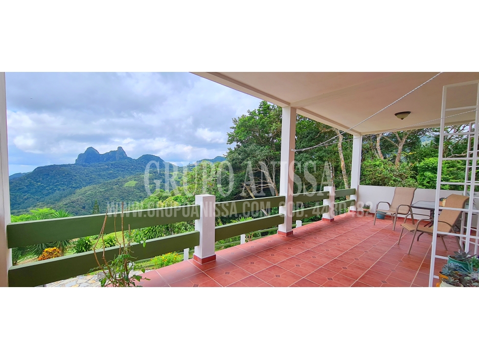Se Vende Amplia y Hermosa Casa en Altos del Maria — foto 5