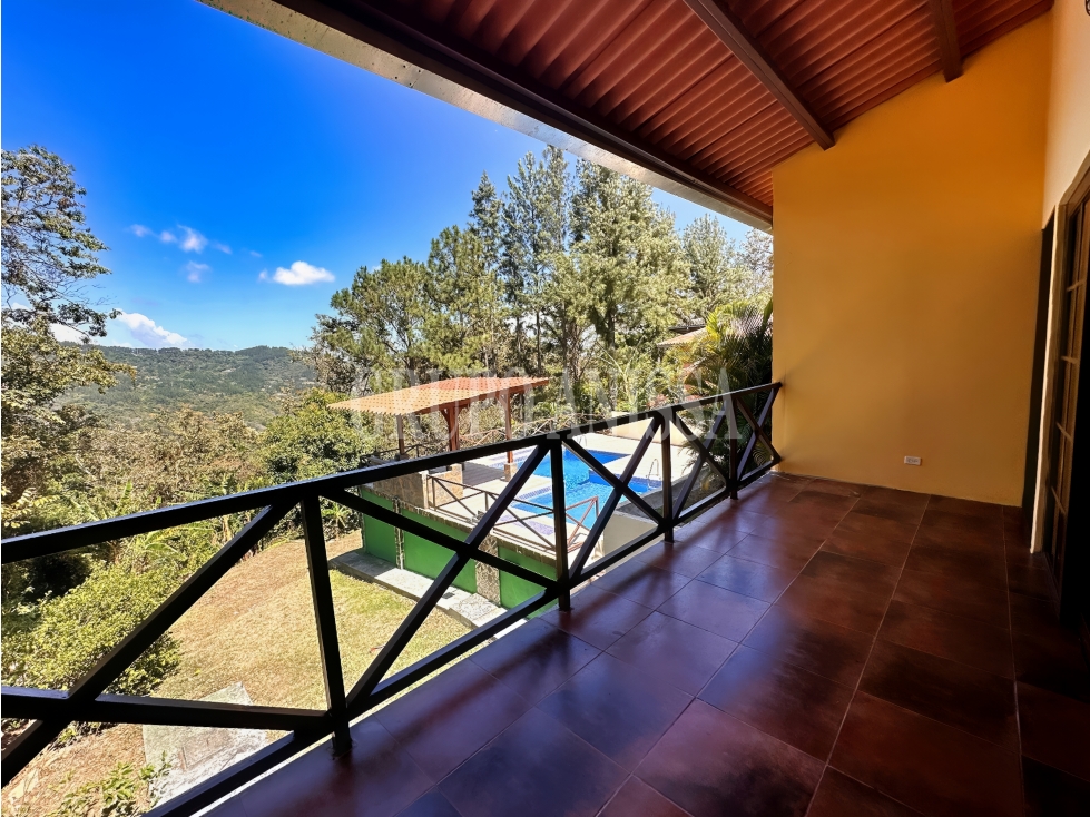 Se Vende Moderna Casa con Vistas y Piscina En Altos del Maria — foto 5