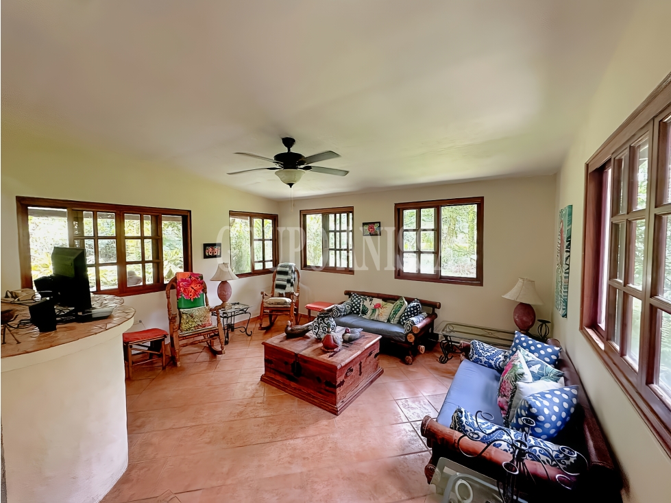Oportunidad! Se Vende Casa en el Valle de Antón con Manantial Privado - 5