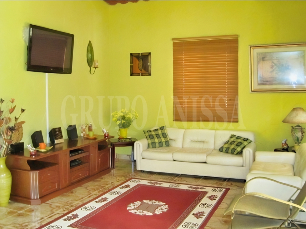 OPORTUNIDAD! Se vende Amplia Casa en Altos del Maria — foto 4