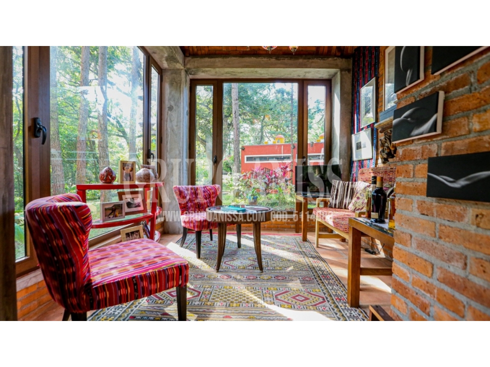 Se Vende Casa de Montaña con Arquitectura Única en Altos del Maria - 6