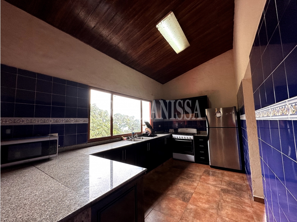 Oportunidad! Se Vende Hermosa Casa en Altos del Maria — foto 5