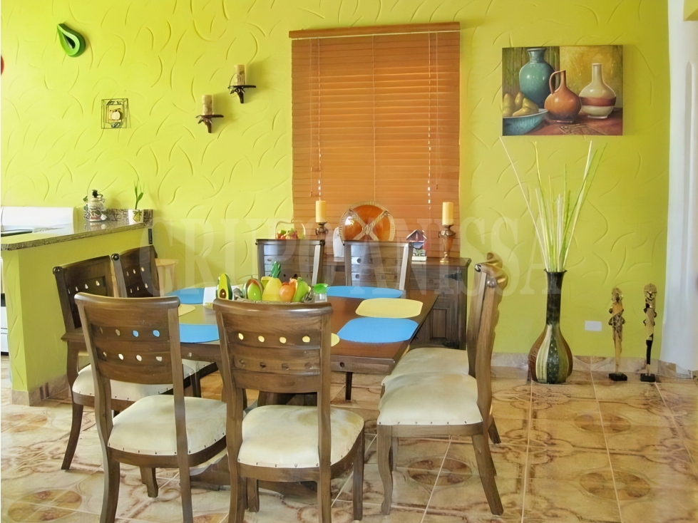 OPORTUNIDAD! Se vende Amplia Casa en Altos del Maria — foto 5
