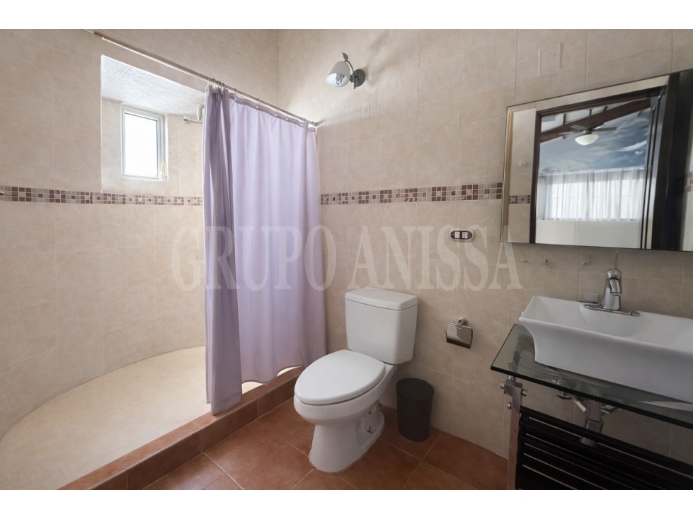OPORTUNIDAD! Se Vende Casa con Piscina en Club de Golf Coronado — foto 6