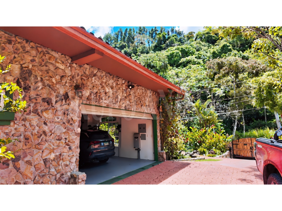 OPORTUNIDAD!!! Se vende amplia casa con Piscina en Altos del Maria — foto 4