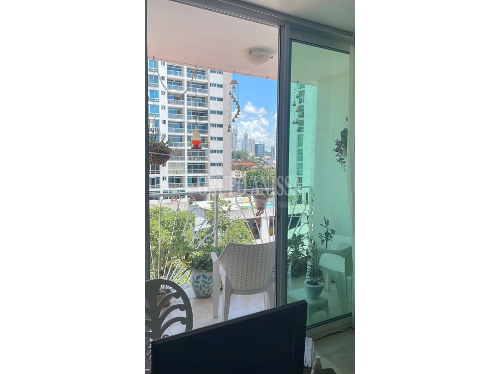 Se Alquila o Vende Amplio Apartamento Amoblado en El Cangrejo — foto 4