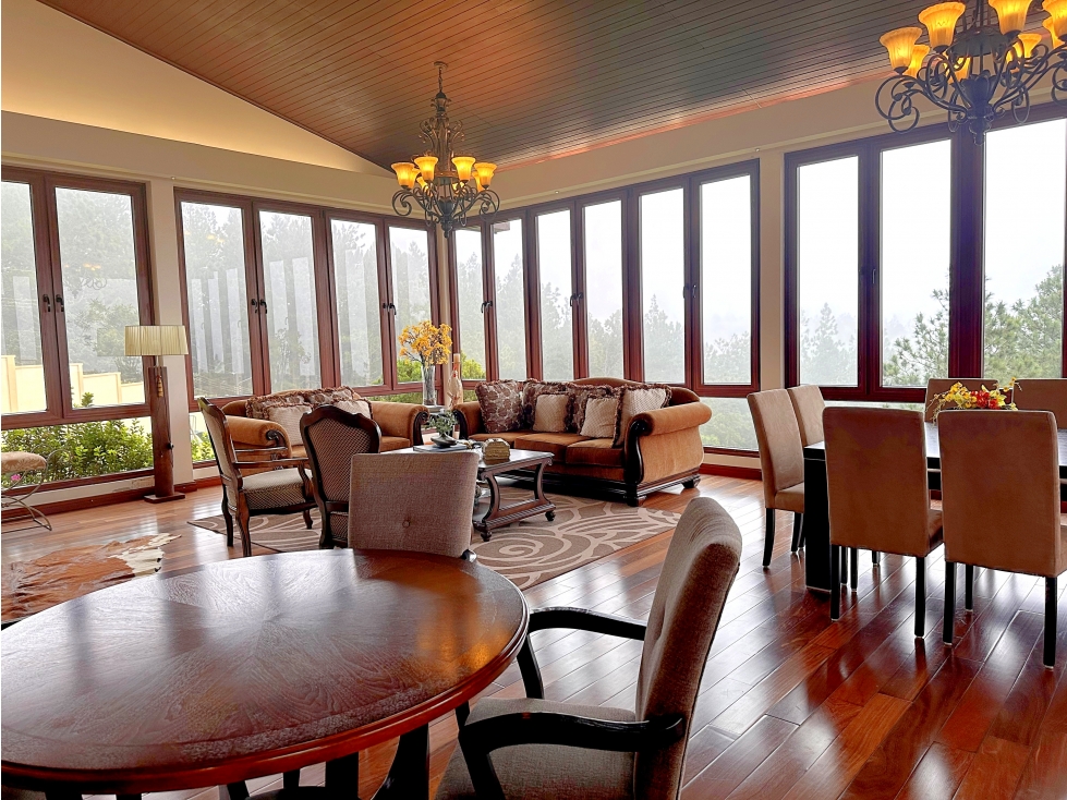 Oportunidad! Se Vende la más Bella Casa de Altos del Maria - 4