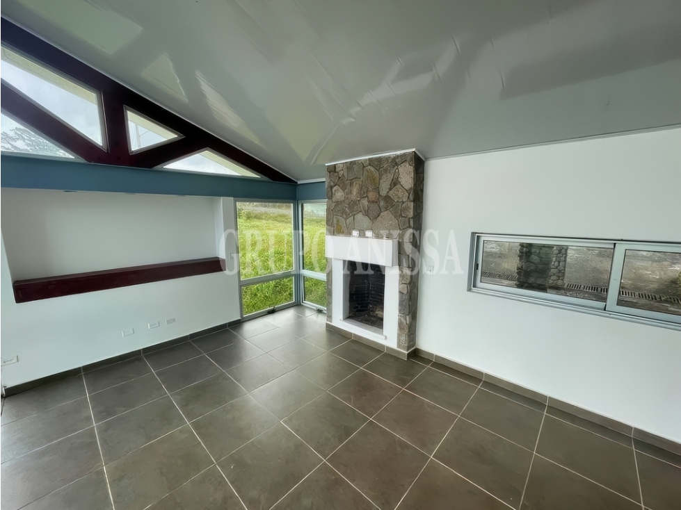 Se Vende Moderna Casa en la Urbanización Las Nubes del Valle de Antón - 5