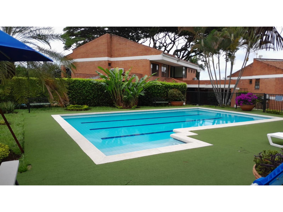 ESPECTACULAR CASA SECTOR PANCE EN CALI