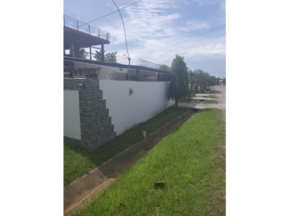 Residencia en Chitré Lista para Vivir y Disfrutarla - 6