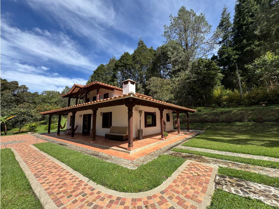 Finca en Oriente de Antioquia: Lujo y Naturaleza, Lista para Habitar — foto 2