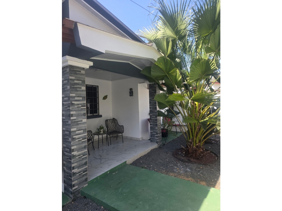 Residencia en Chitré Lista para Vivir y Disfrutarla - 2