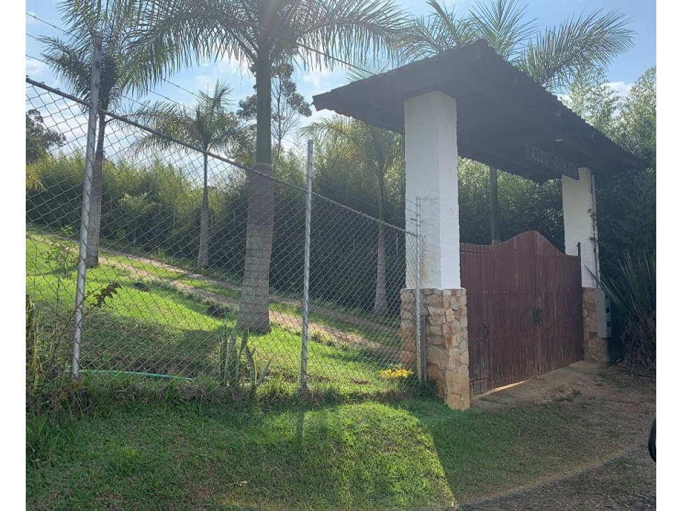 MODERNA Y ENCANTADORA FINCA CAMPESTRE SECTOR EL CARMEN DAGUA - 3