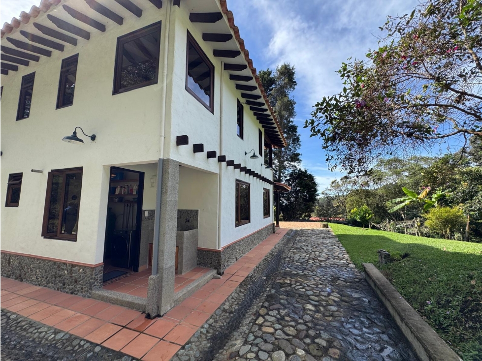 Finca en Oriente de Antioquia: Lujo y Naturaleza, Lista para Habitar — foto 6