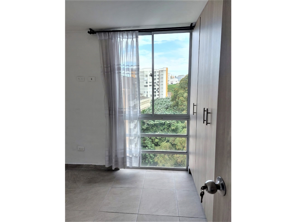 Venta de apartamento en La Autónoma — foto 4