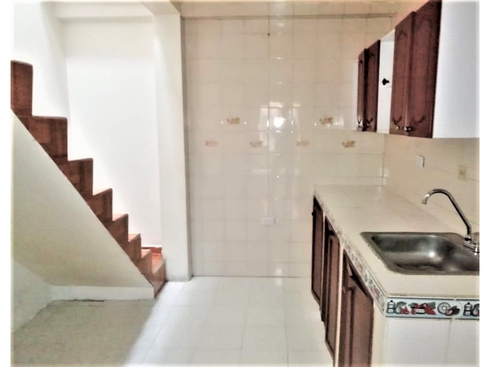 Venta de casa con renta en Arrayanes