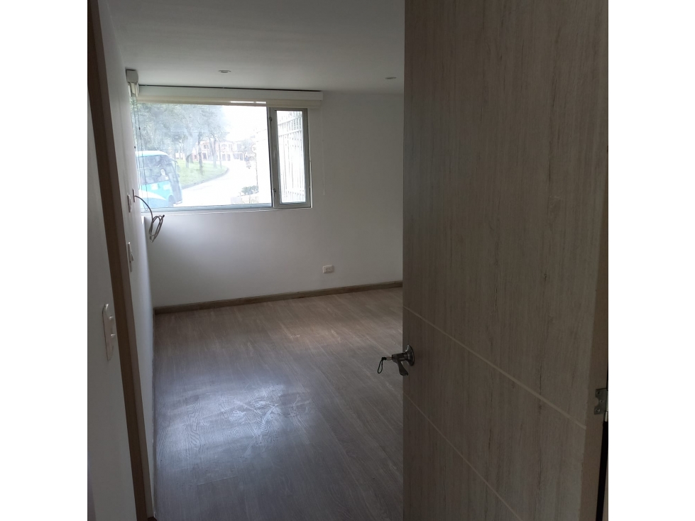 Venta de apartamento en Av. Alberto Mendoza — foto 5