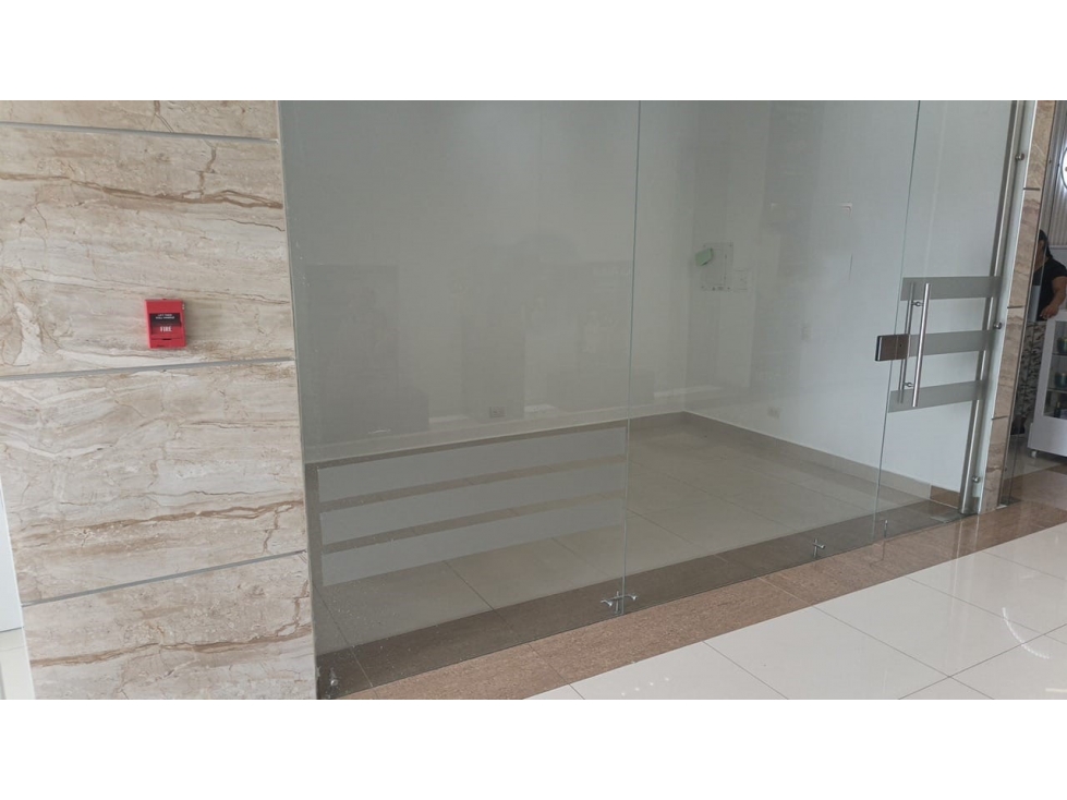 Venta de local comercial en Cali - sector Tequendama — foto 2