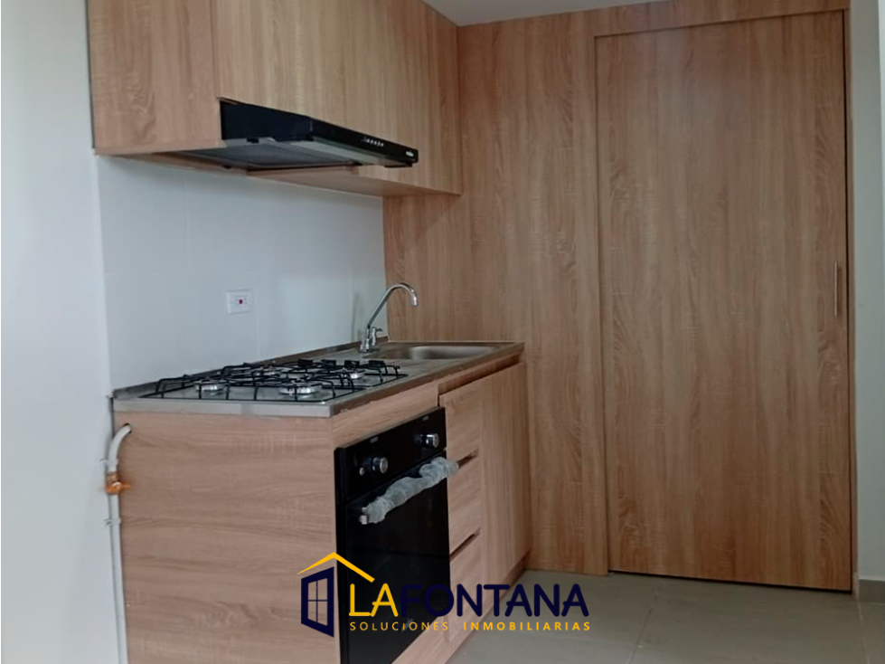 Se arrienda apartamento en La Sultana
