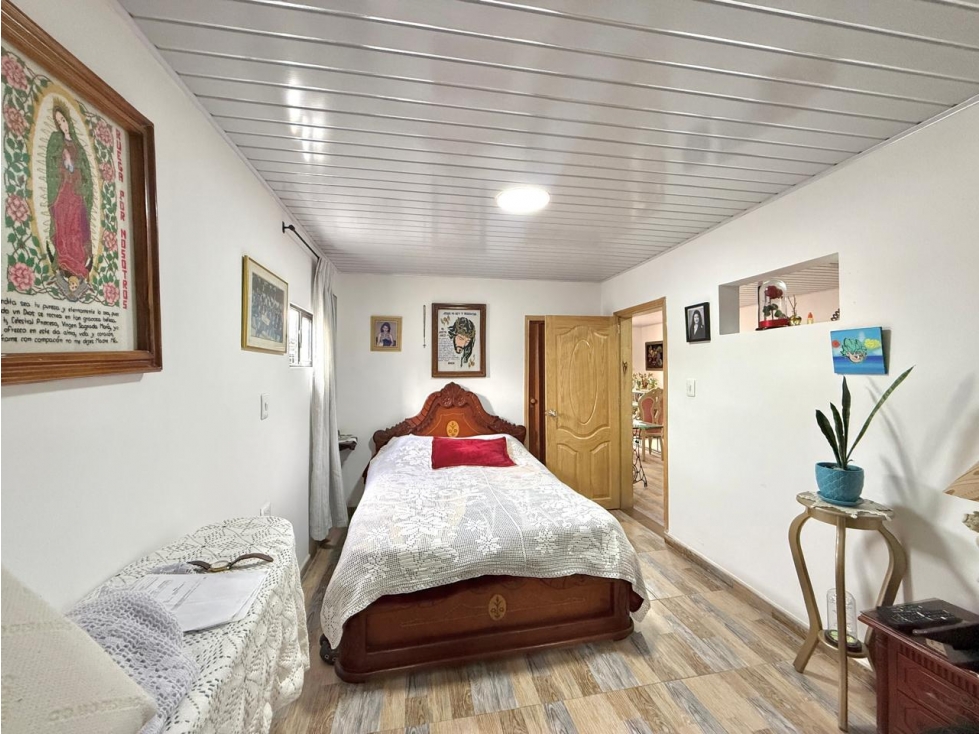 Venta de casa con renta en Santa Rosa - 5