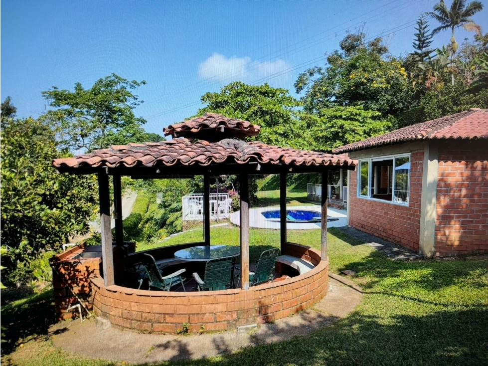 Venta de casa campestre en La Cabaña — foto 5
