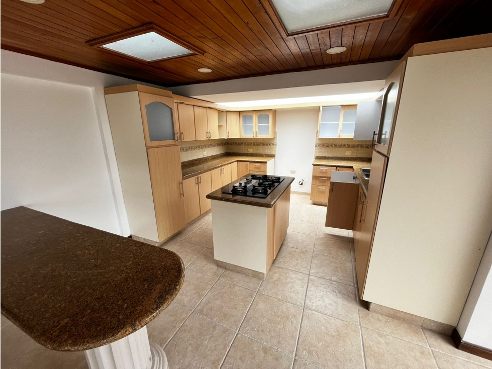 Venta de casa en el Trebol - sector Av. Alberto Mendoza — foto 2
