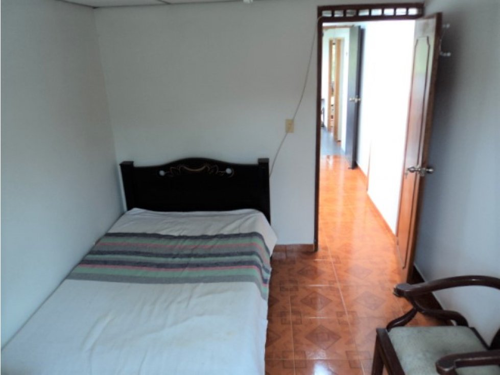 Venta de casa con renta en la Enea - 3
